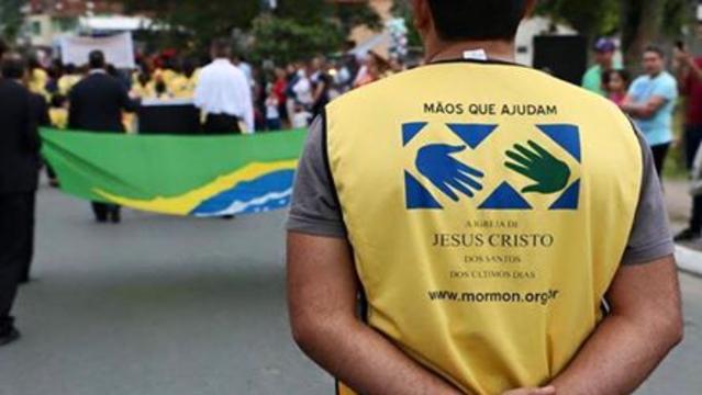 Voluntários Mãos que Ajudam e Missionários marcam desfile do Dia 7 de Setembro