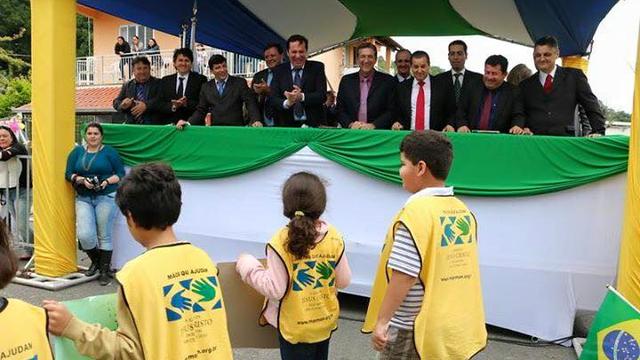 Voluntários Mãos que Ajudam e Missionários marcam desfile do Dia 7 de Setembro