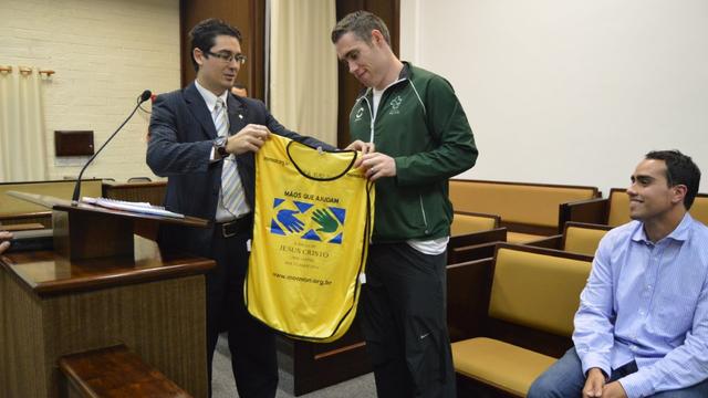 Devocional com Atleta Paralímpico Jason Smyth fortalece juventude no Rio
