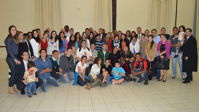 Devocional com Atleta Paralímpico Jason Smyth fortalece juventude no Rio