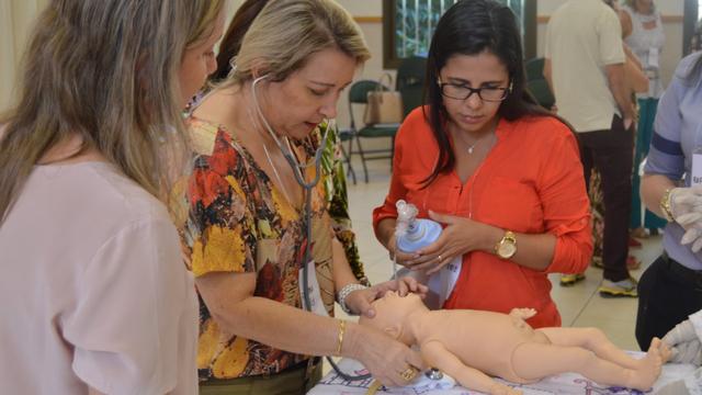 Jornada em Pediatria Neonatal - capacita cerca de 300 profissionais de saúde em Caruaru, João Pessoa e Natal