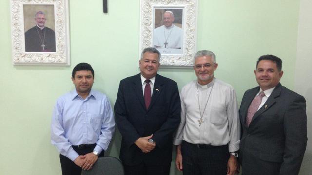 Arquidiocese de Campina Grande-PB recebe registros digitalizados pelo FamilySearch