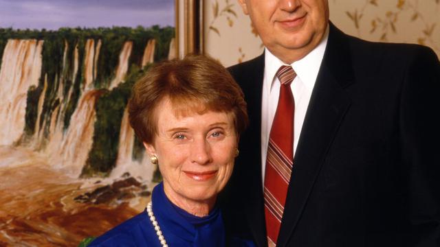 Élder Richard G. Scott falece aos 86 anos