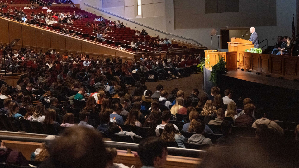 Seventy Teaches 5 Principles for Making Decisions With Heavenly Guidance